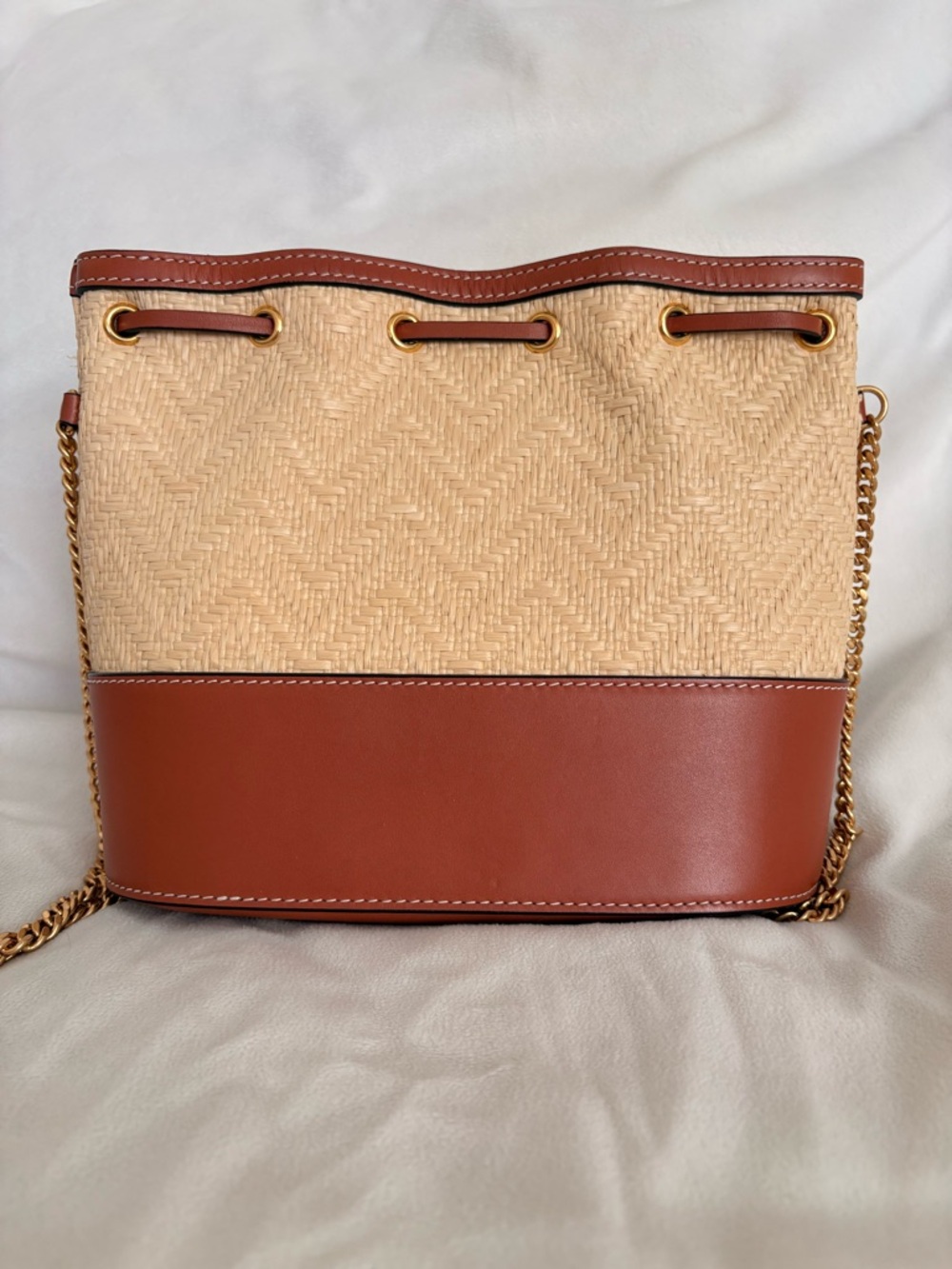 Valentino Garavani Beige Raffia & Brown Leather Bucket Crossbody with Gold Chain - Picture 4 of 8